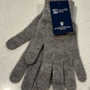 Johnstons of Elgin Silver Wool Gloves